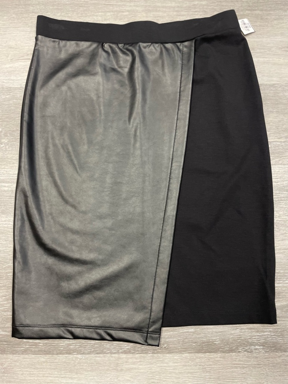Liz Clairborne Black Faux-Leather Wrap Paneled Pencil Skirt Women’s Size L